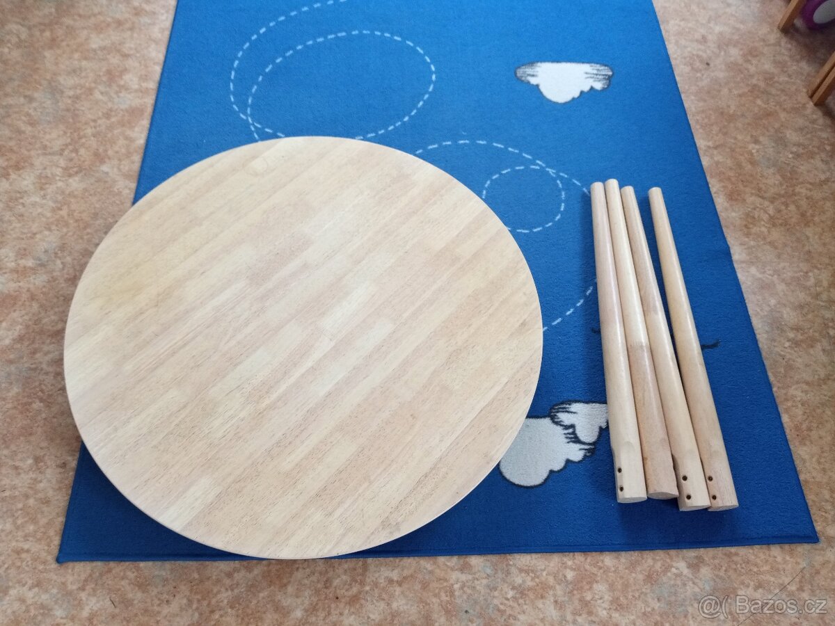 Jídelní kulatý stůl - 2