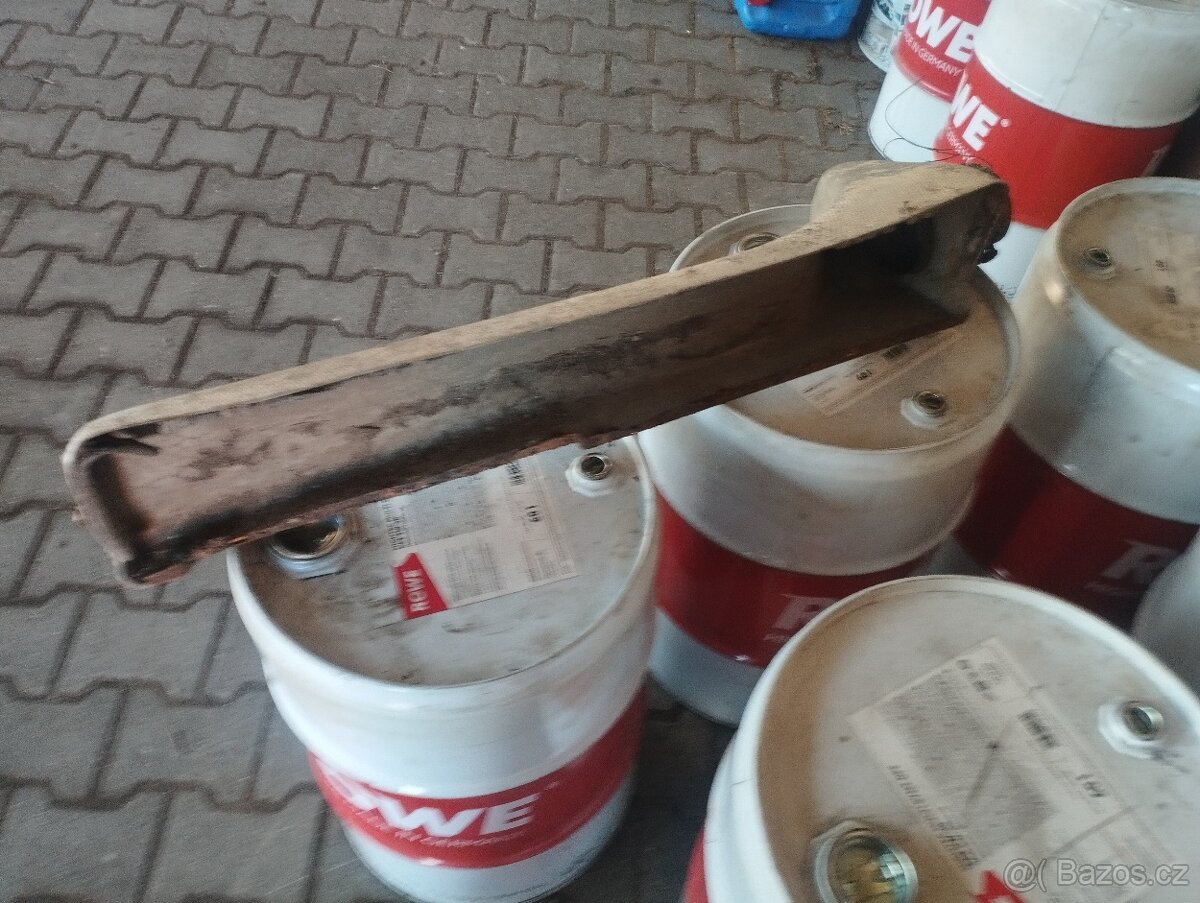 Kryty sedačky Tatra 603 - 2