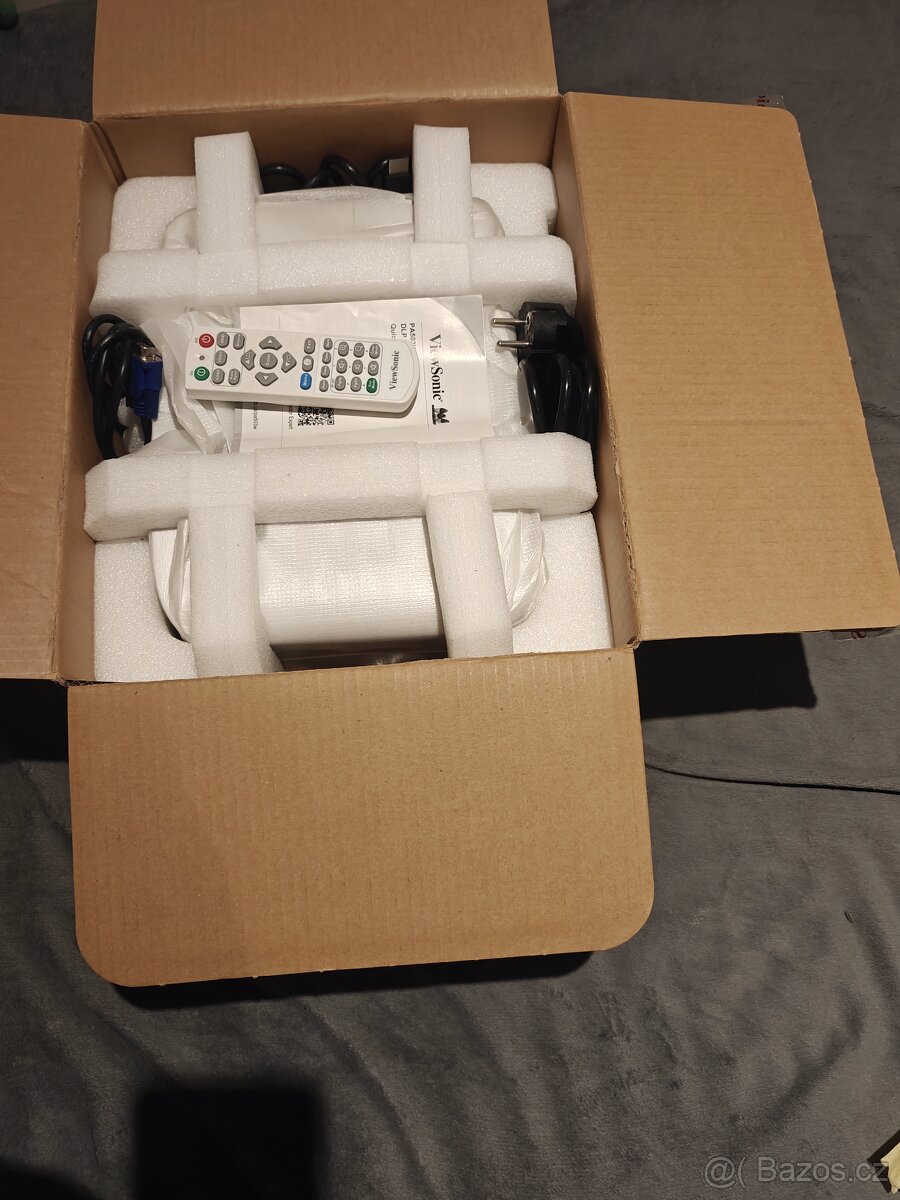 Nepoužitý projektor ViewSonic PA530W - 2