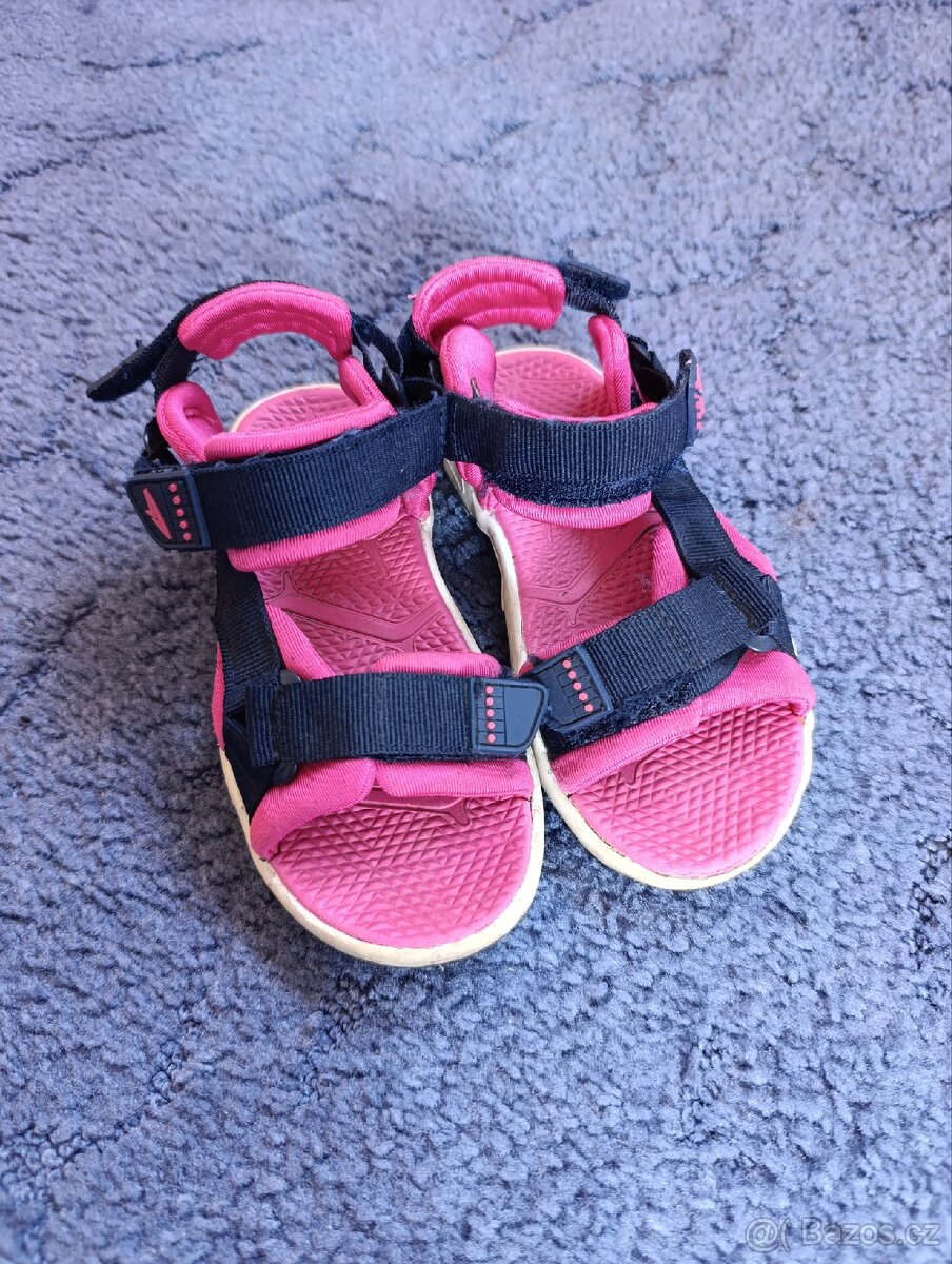 Dívčí sandále vel. 29 - 2