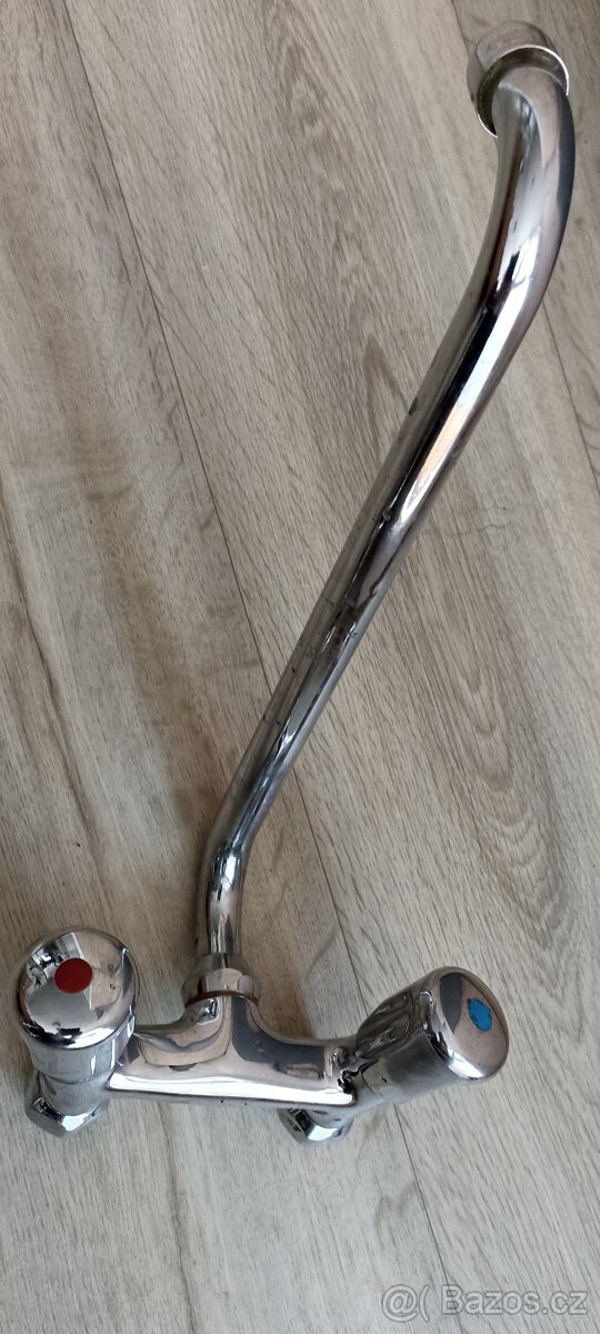 Baterie dřezová. - 2