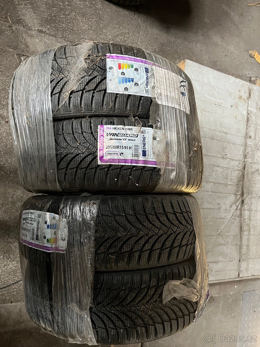 Zimní pneumatiky nexen 205/60/15 - 2