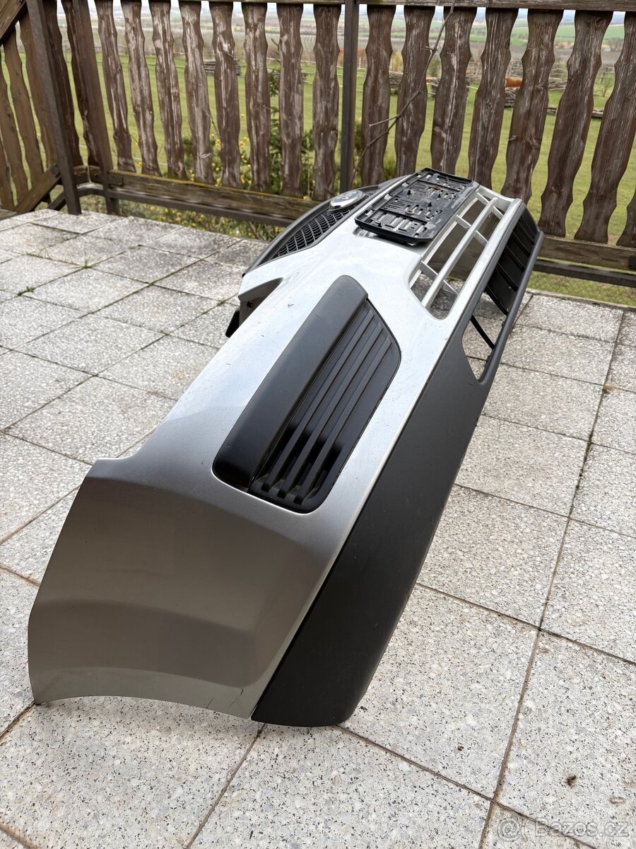 Přední maska Focus mk2 - 2