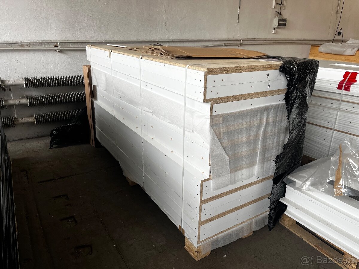 Drevotriskove bile panely - 2