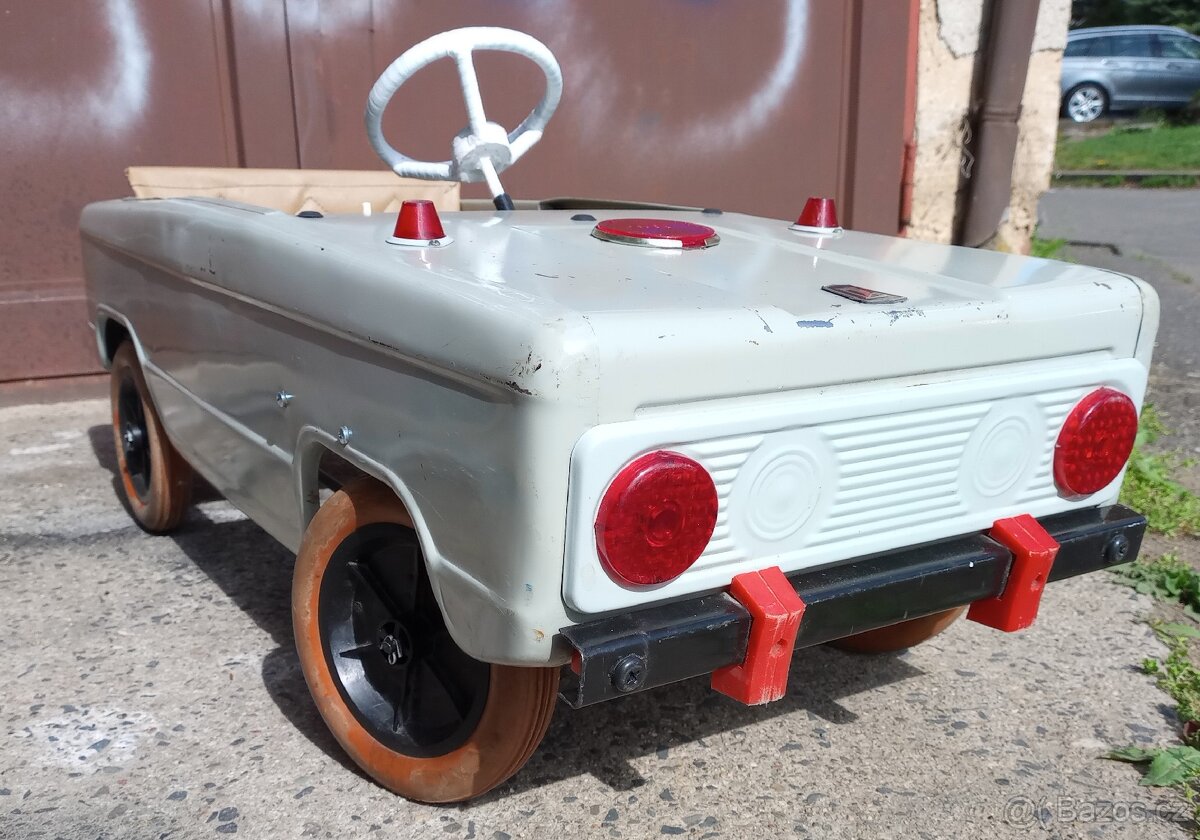 Šlapací autíčko Vaz. - 2