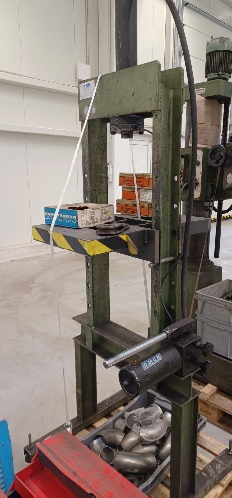 Hydraulický lis - 2