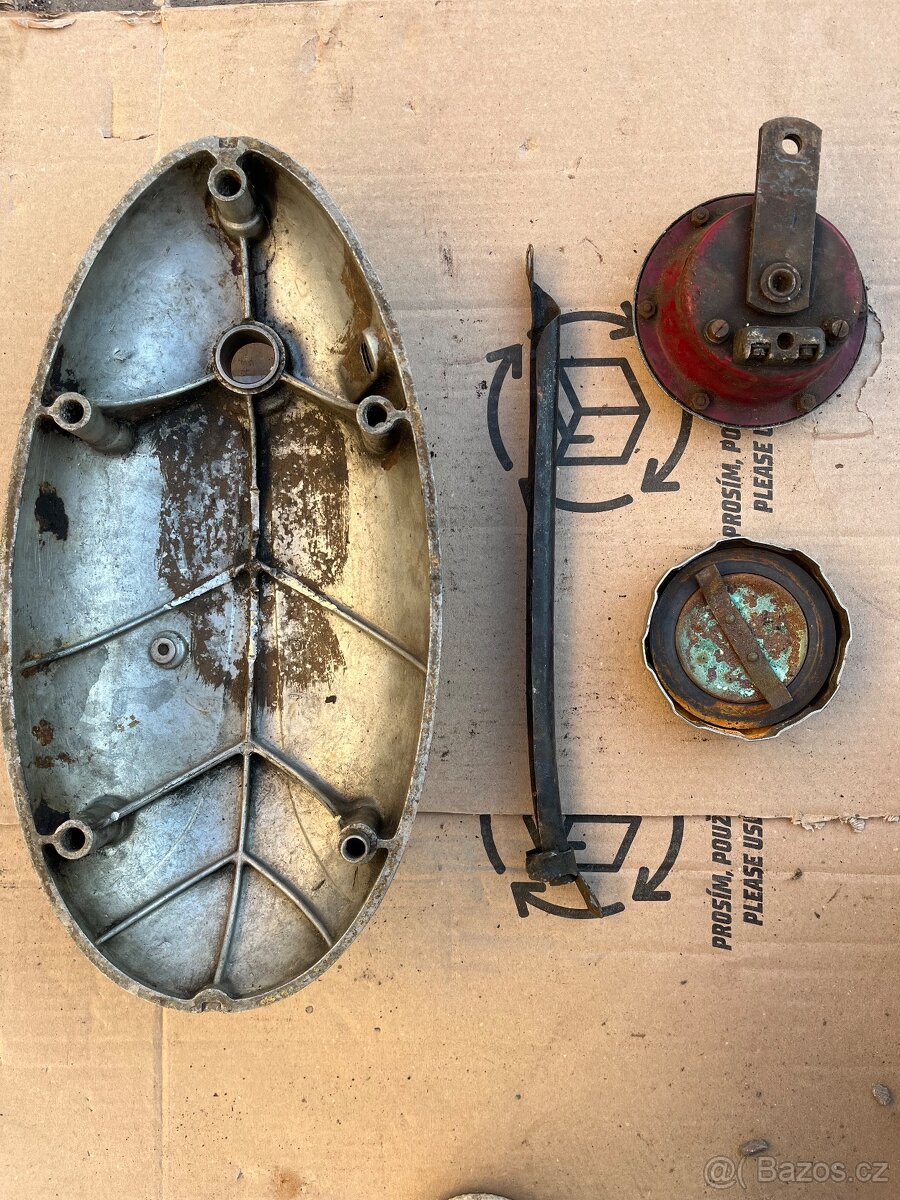 Jawa perak díly - 2