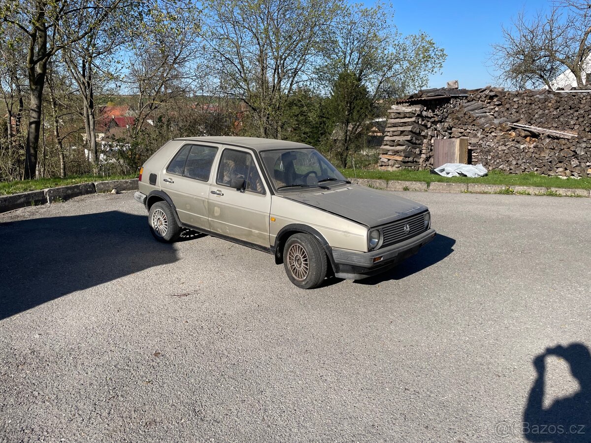 Volkswagen Golf 1.6 T/D - 2
