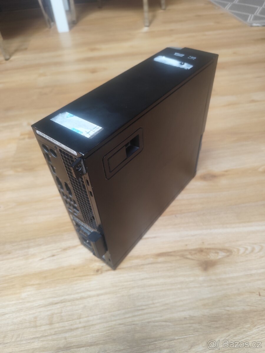 PC skříň Dell - 2