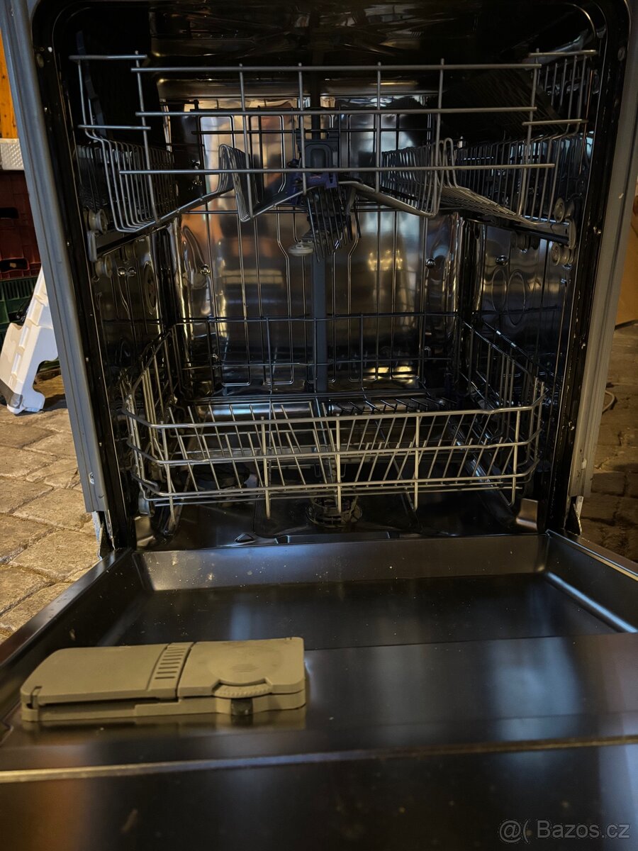 Myčka Beko - vestavná - 2