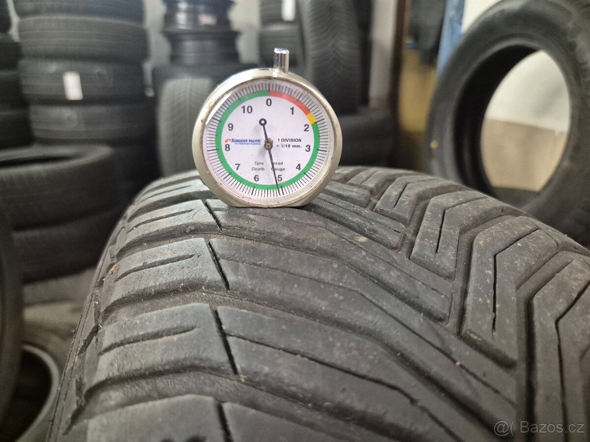 225/45 R17 MICHELIN (5mm) č.16357 - 2