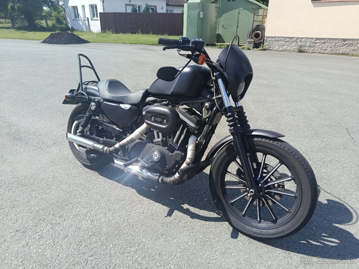 Harley Davidson iron 883 - 2
