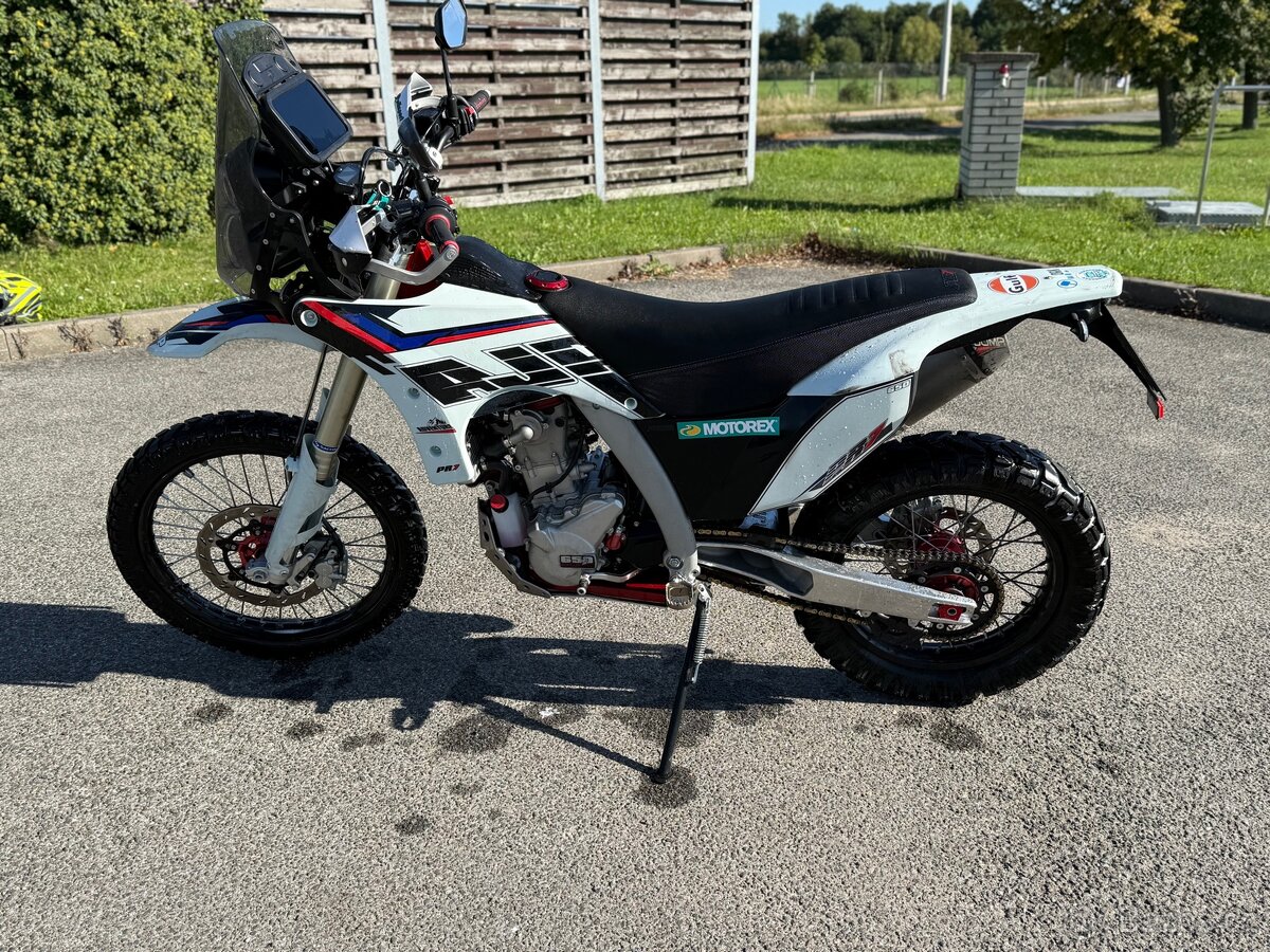 AJP PR7 2025 s race kitem