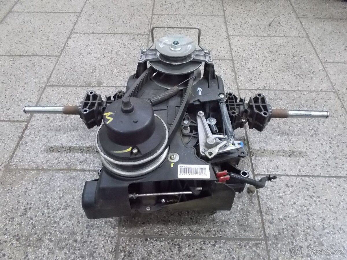Prodám převodovku na zahradní traktor McCulloch - 2
