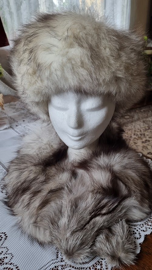 Pravé kožešinové čepice a límce - 2