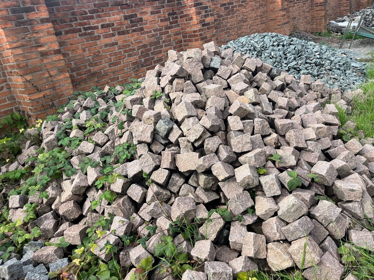 Žulové kostky, obrubníky - 2