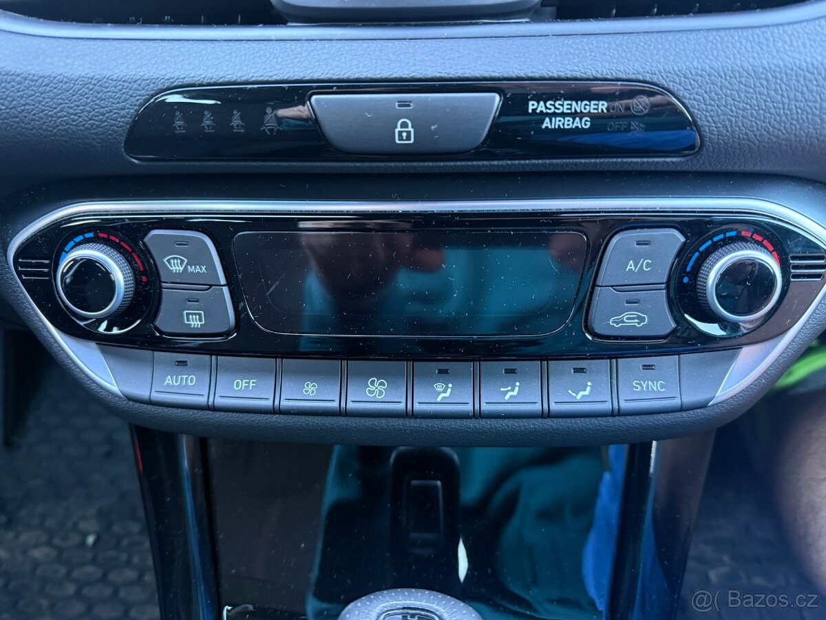 Hyundai i30 Fastback NLINE - 2