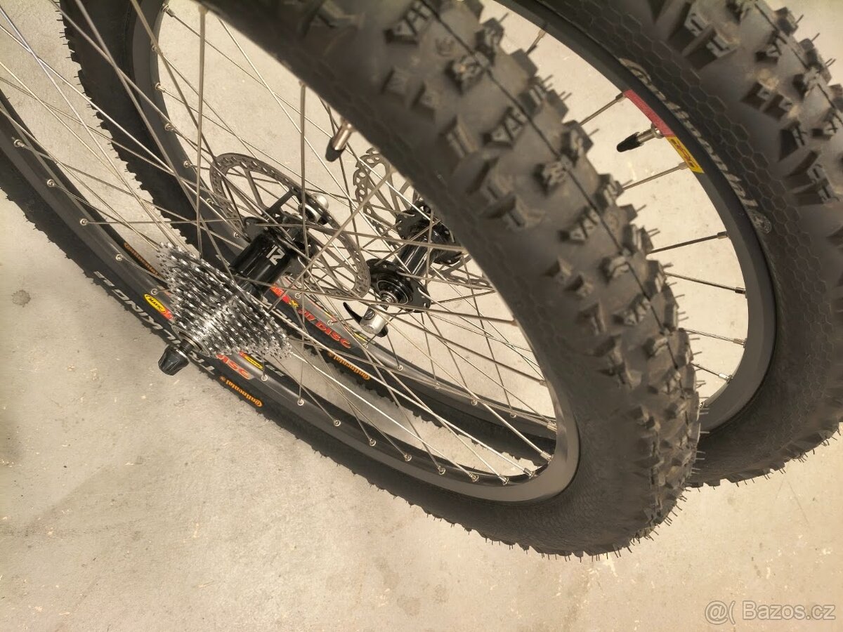 Zapletená kola 26" NOVATEC / MAVIC / Continental - 2