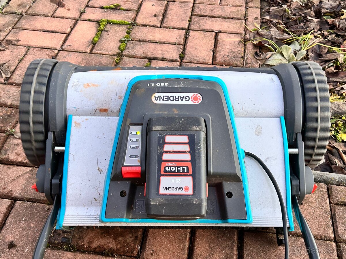 Vřetenová aku sekačka Gardena 380 Li - 2