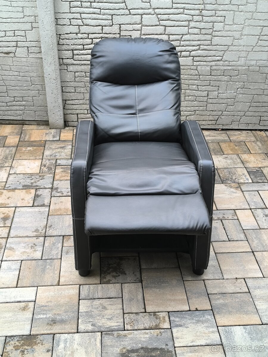Prodám polohovací křeslo Parker - 2