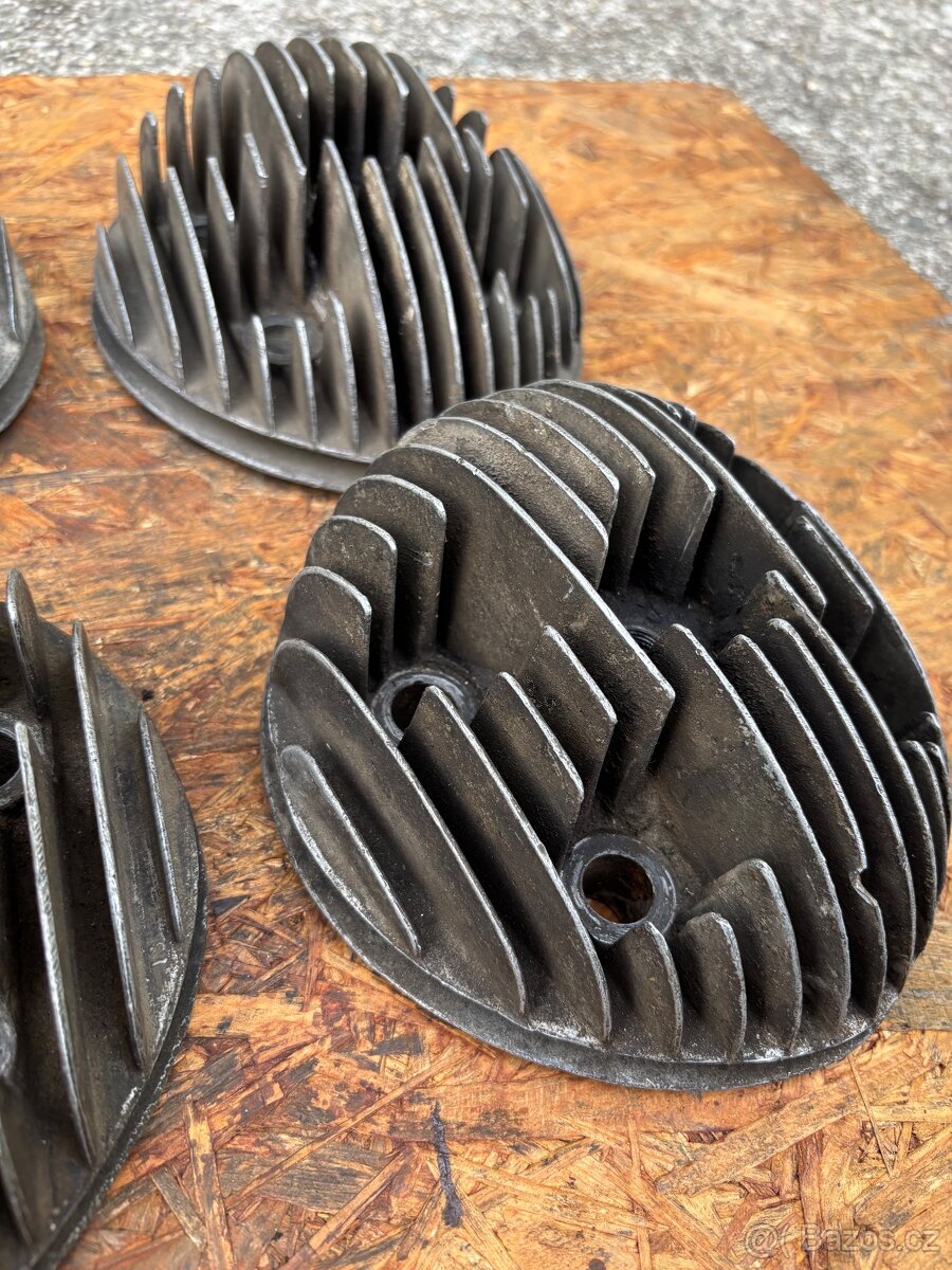 Hlavy motorů Jawa 250 pérák - 2