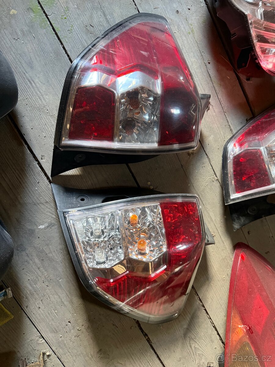 Subaru Forester SH 2008+ zadní světla - 2