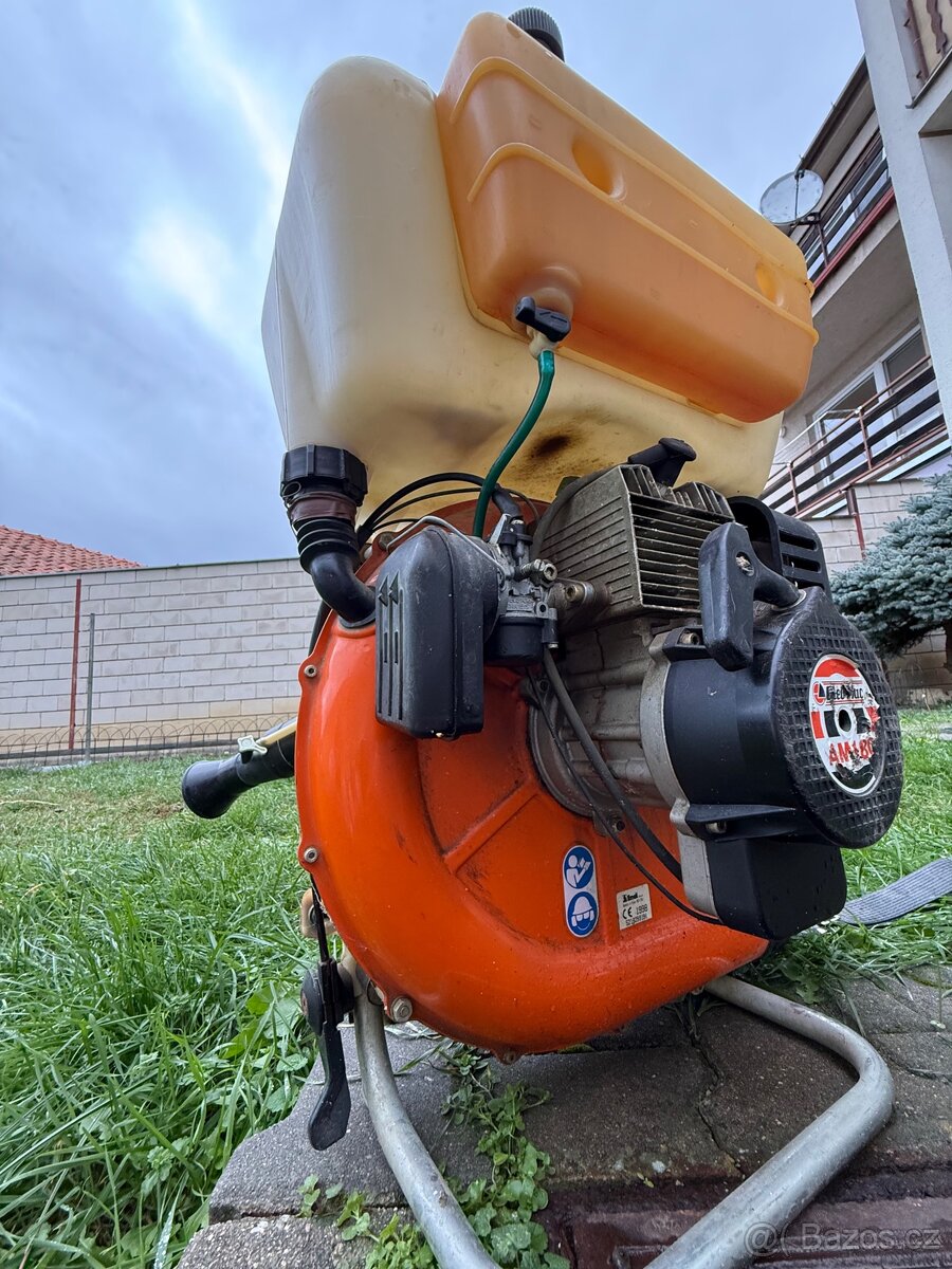 Motorový postřikovač Oleo-Mac AM 180 - 2
