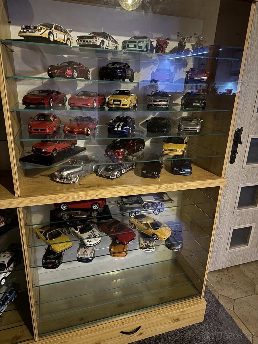 Kovové modely 1:18 - 2