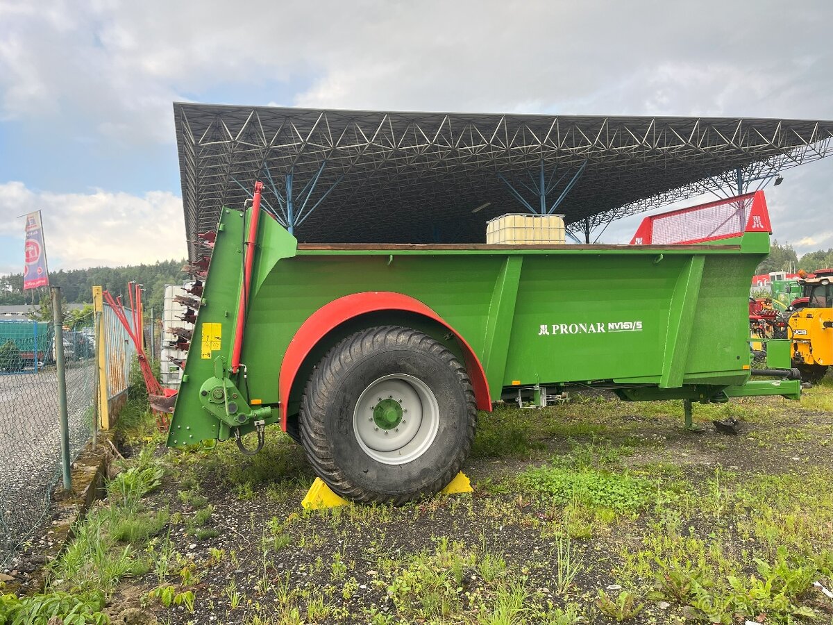 rozmetadlo hnoje PRONAR NV161/5 - 2
