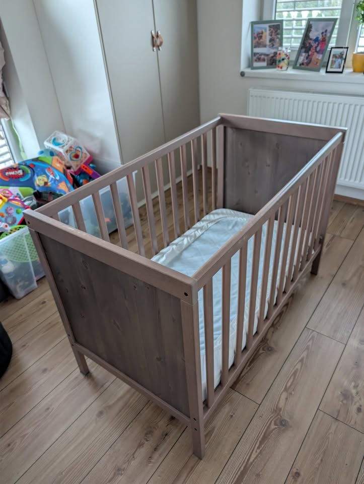 IKEA Sundvik detsky set – postylka a prebalovaci pult - 2