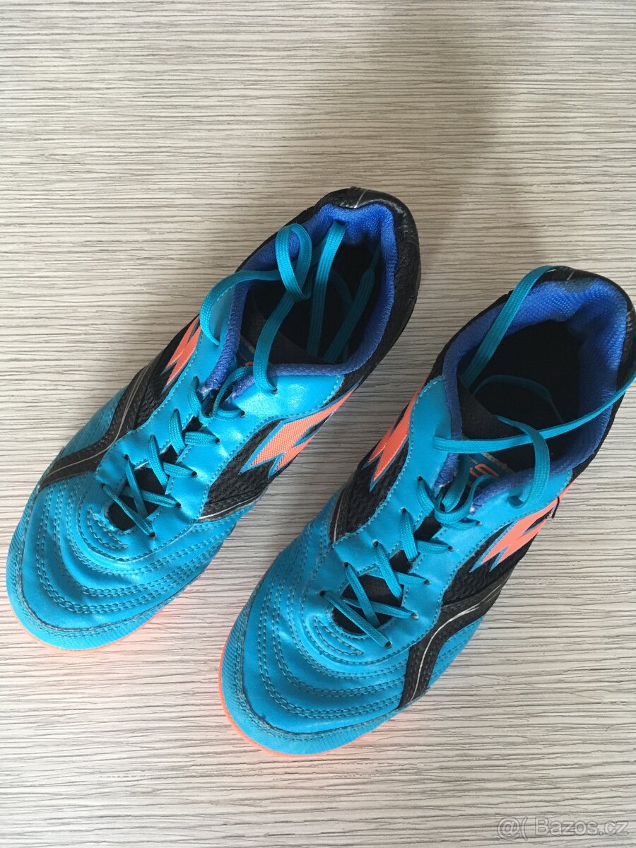 Sálová obuv zn. Lotto vel. 37 - 2