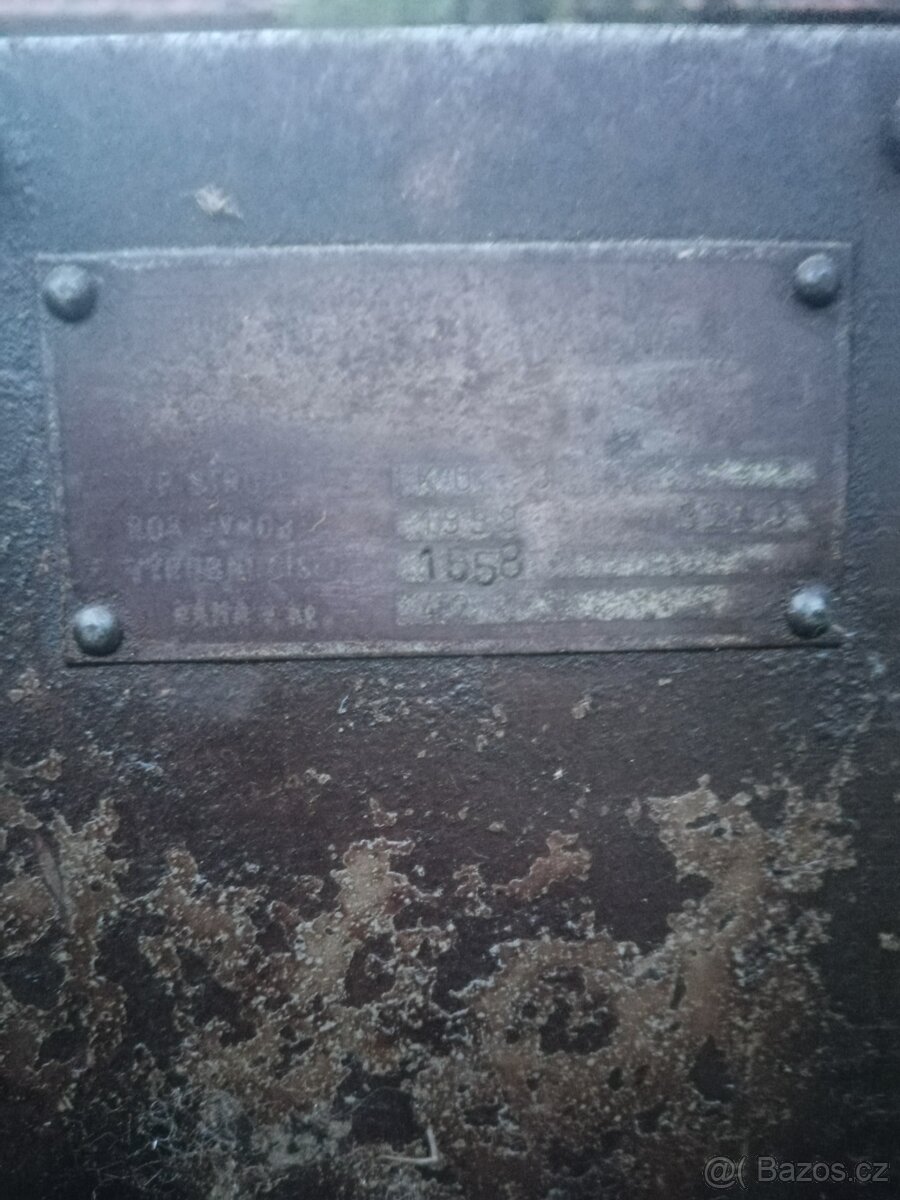 Stroj na konzervy - 2