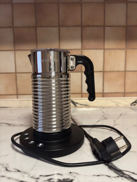 Kávovar Nespresso CitiZ White - 2