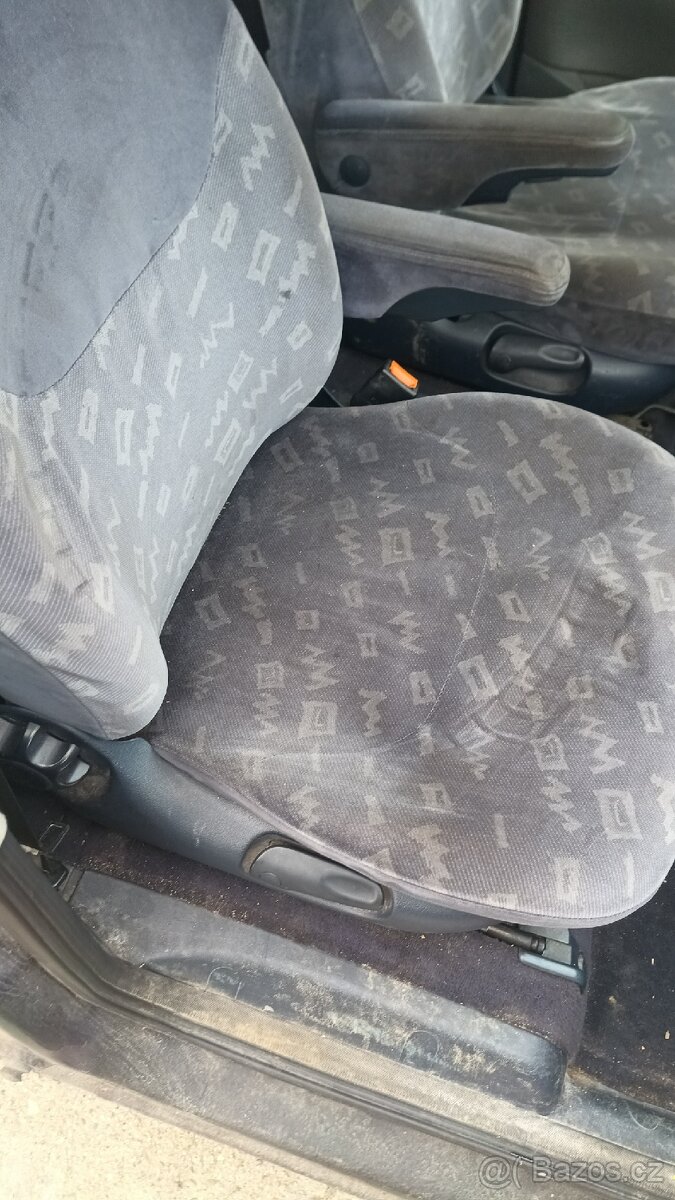 Otočné sedačky Seat - 2