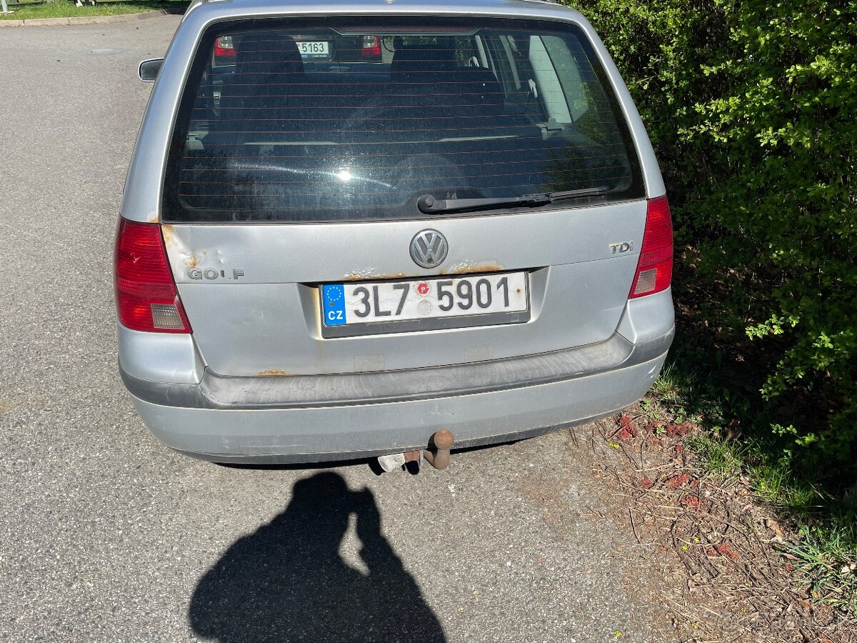 Golf 4 - 2