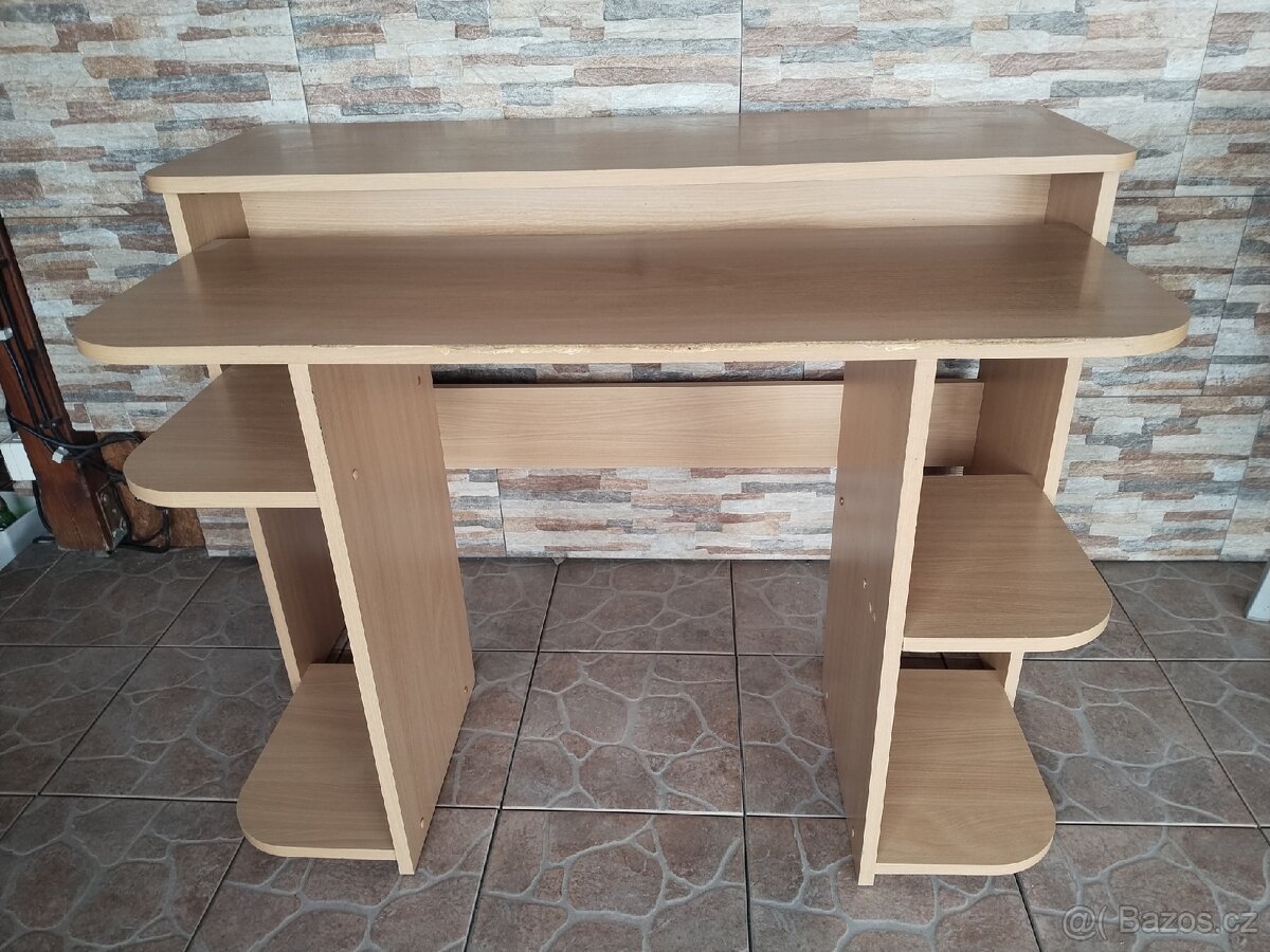 Psací stůl/PC stůl - 2