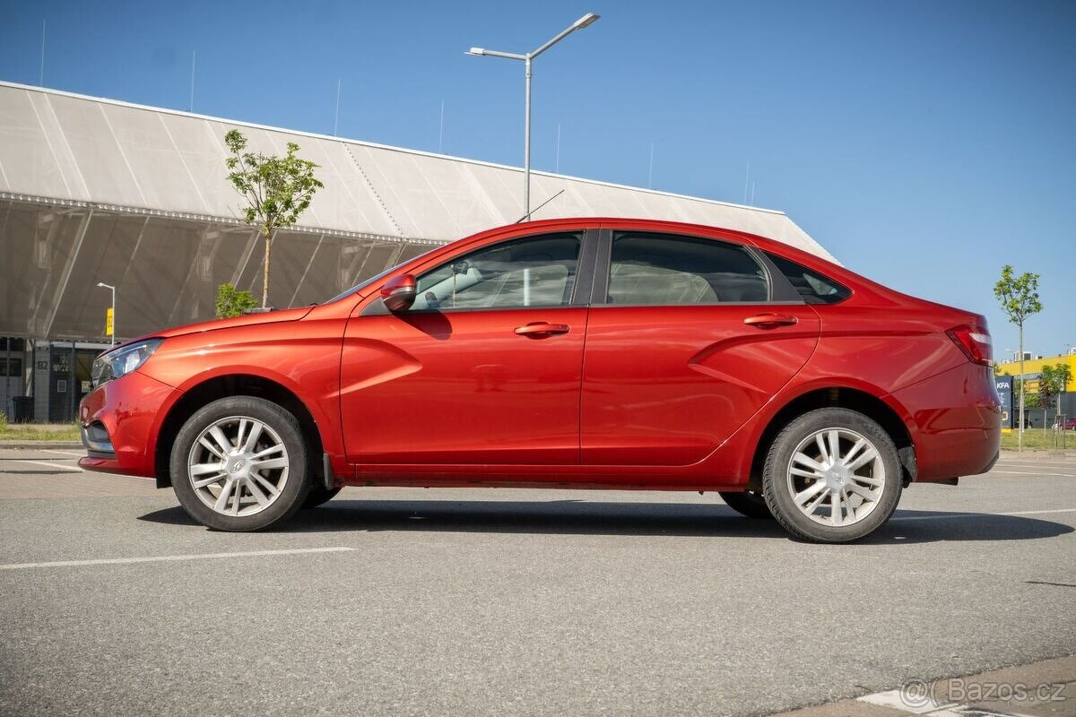 Lada Vesta LUXE Blackline 1.6 - 2