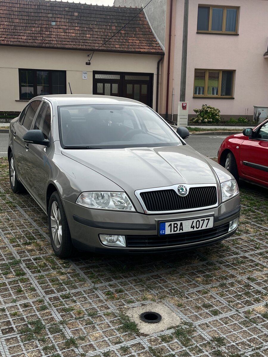 Škoda Octavia II 1.6 – 2011 - 2