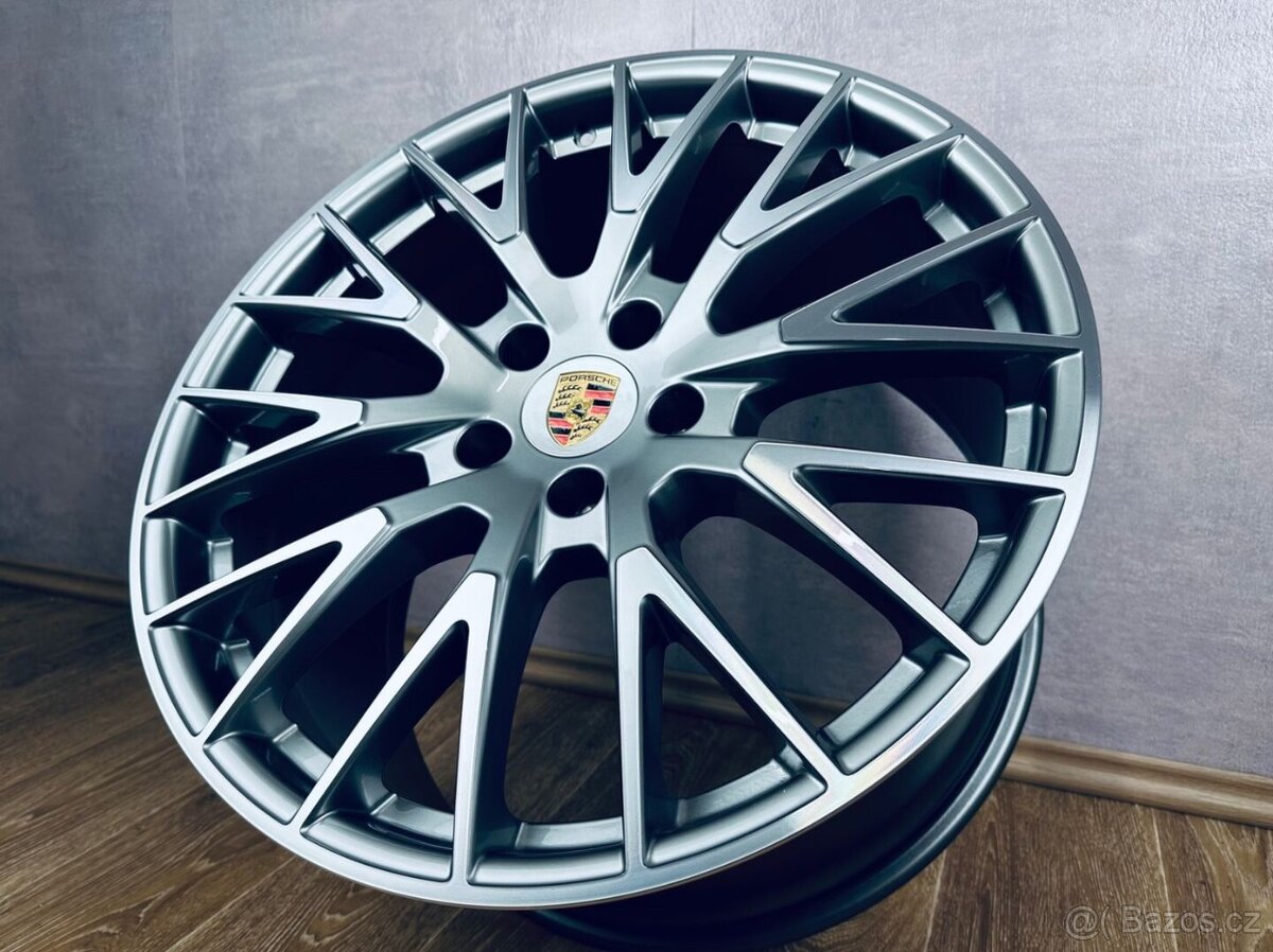 Originál R21 kola Porsche Panamera 976 - 2