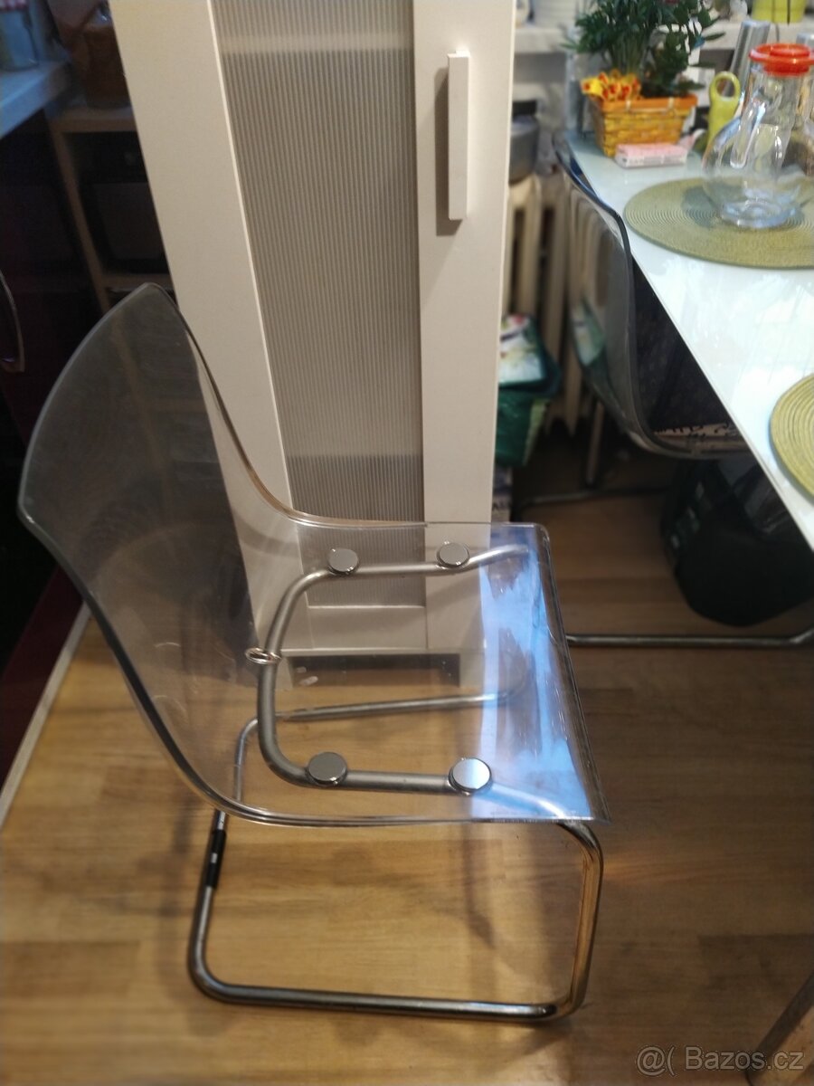 Stůl + 4 židle - 2