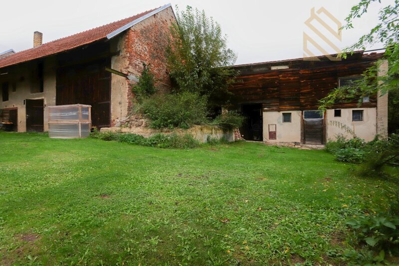 Prodej rodinného domu 319 m², pozemek 884 m², Prusice - 2