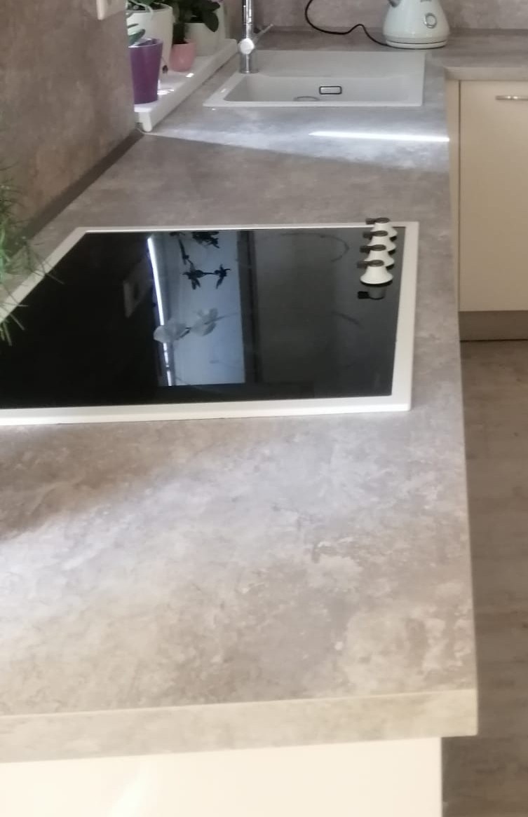 pracovní deska kuchyňská nová 276cmx90cmx3,8cm - 2