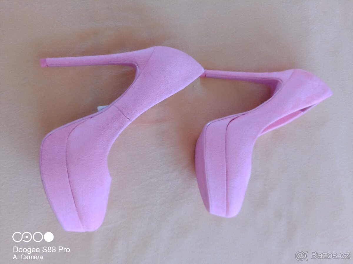 Růžové semišové lodičky vel. 38 na platformě 3cm - 2