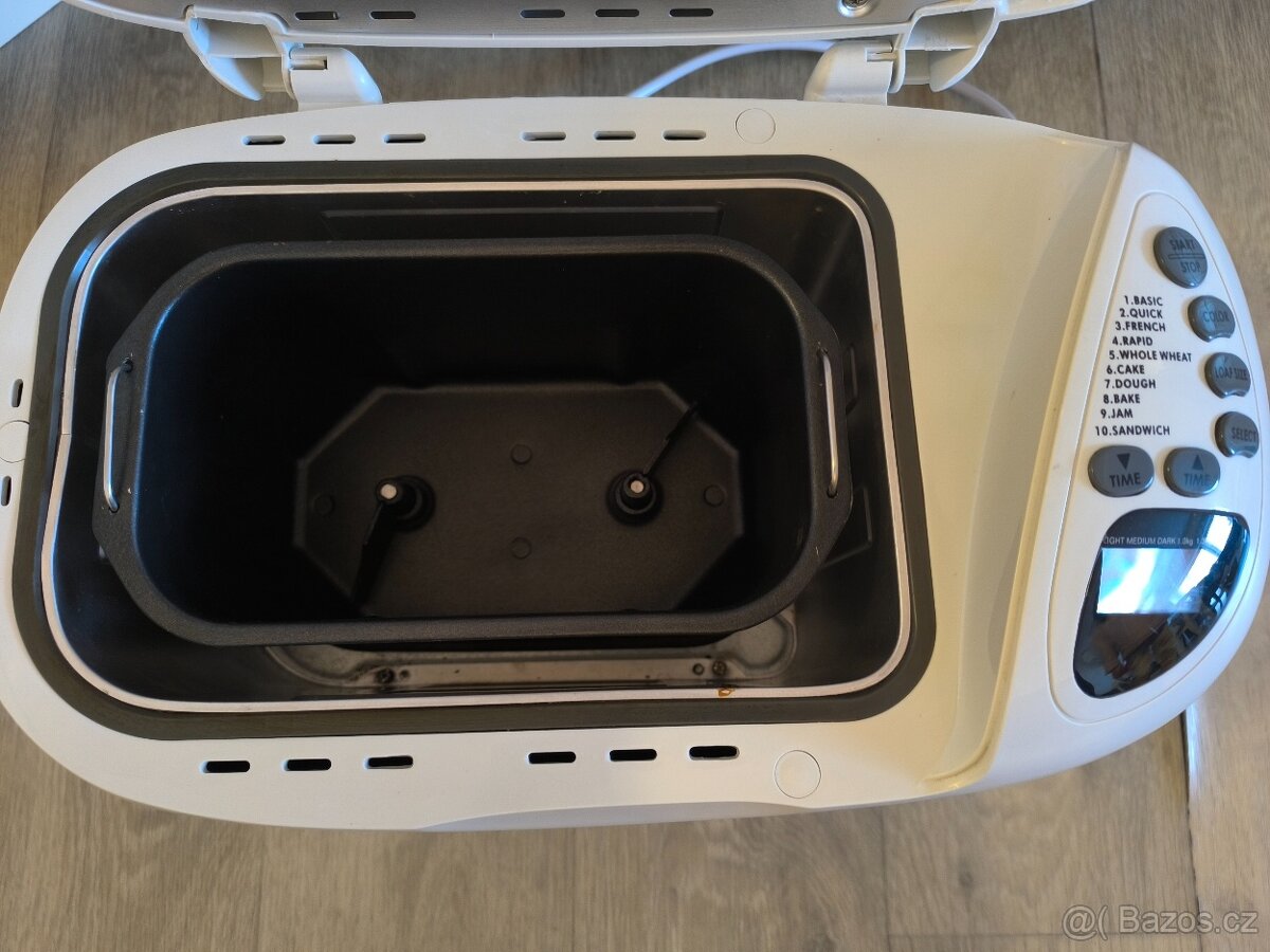 Domácí pekárna ECG - 2