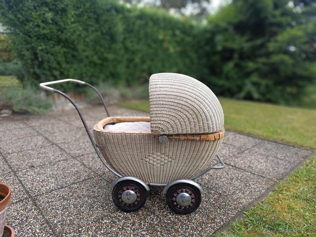 Prodám dětský retro kočárek - 2