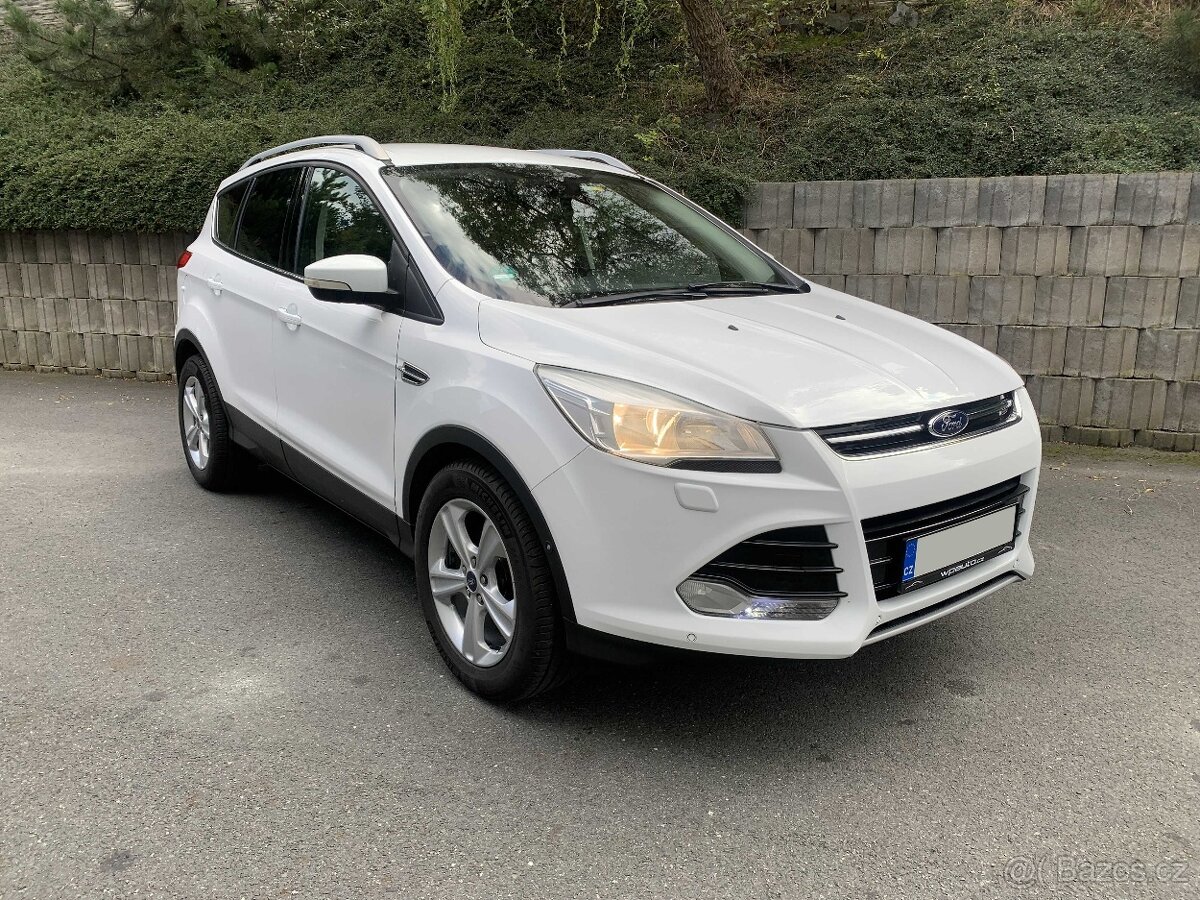 Ford Kuga 1.5 benzin 110 kW SERVISKA r.v. 2015 - 2