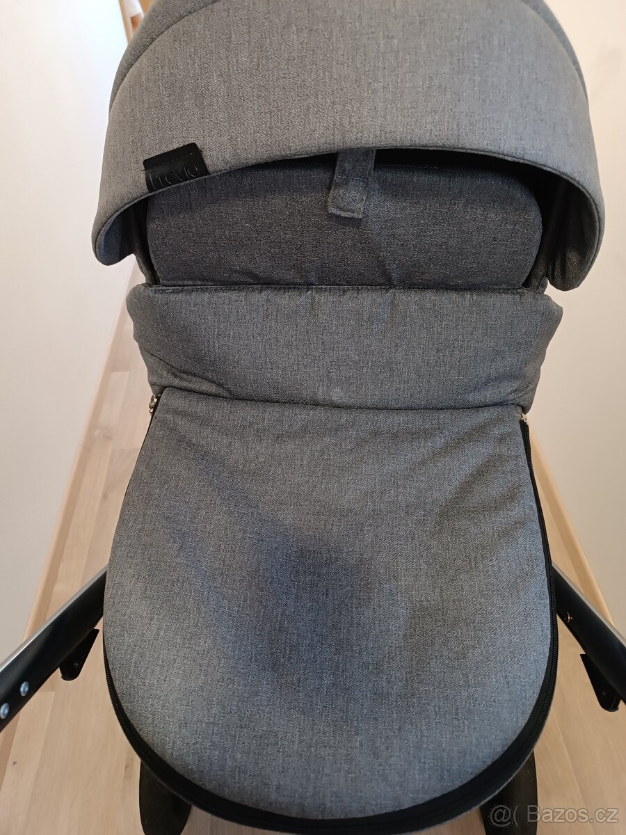 Kočárek Camarelo - 2