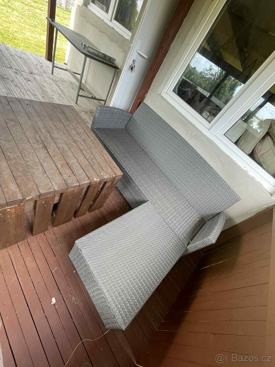 Zahradní sedačka - 2