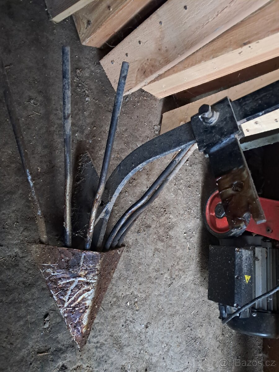 Prodám vyoravač na brambory - 2