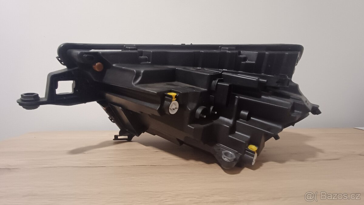 Světlo Škoda Kamiq 658941016F - 2